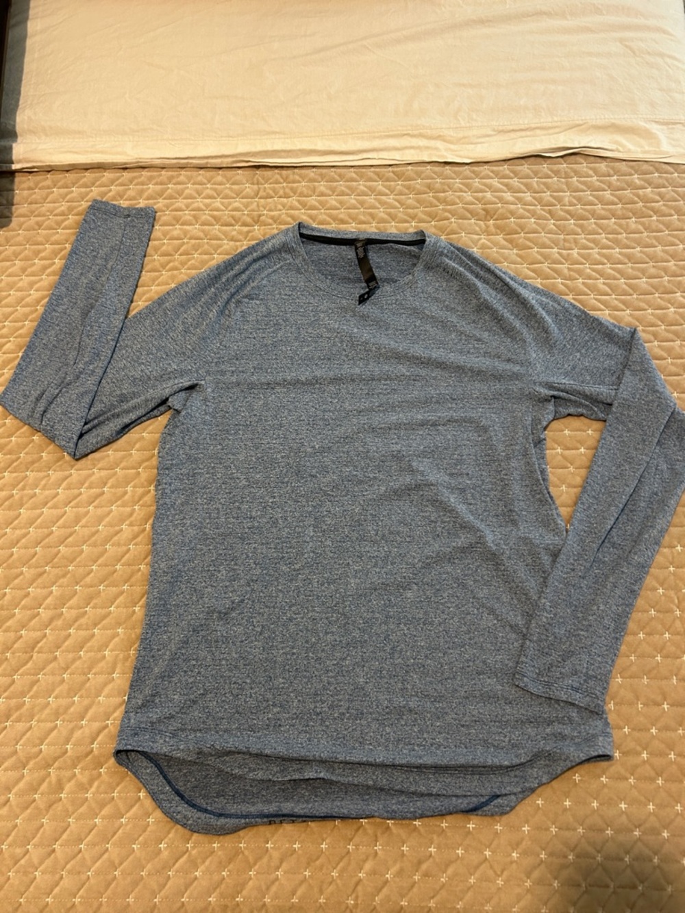 lululemon athletica Men's Long-Sleeve Crew in Heathered Slate Blue